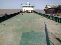 Barcaça à venda