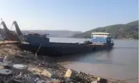 Barcaça à venda