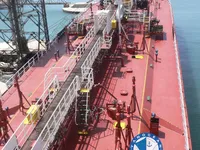 Navio-tanque de óleo/produtos químicos à venda
