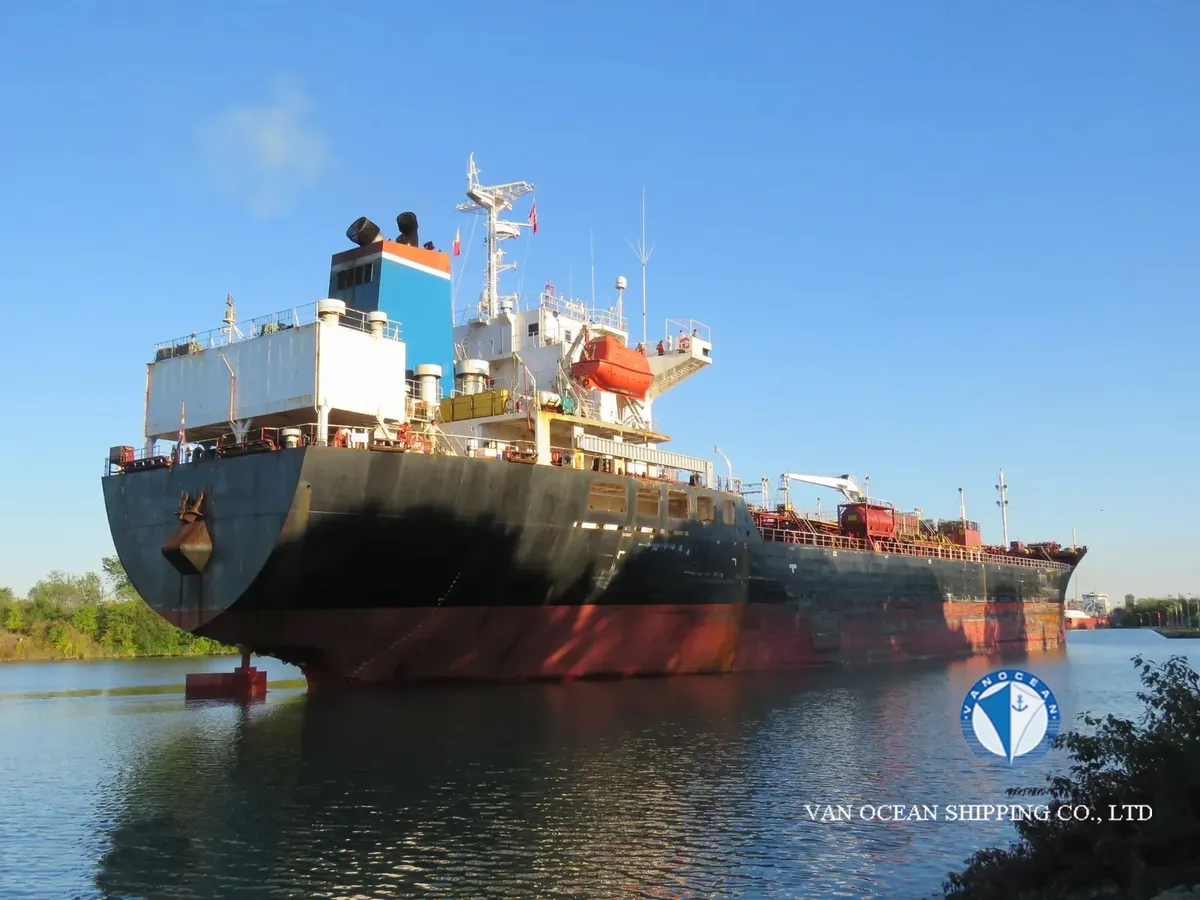 Navio-tanque de óleo/produtos químicos à venda