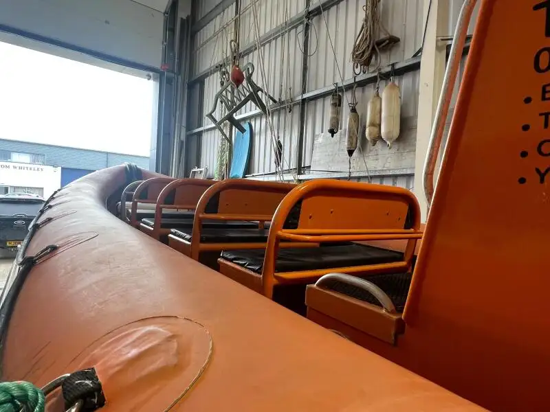 Barcos de trabalho à venda