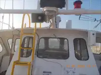 Barco de tripulação à venda