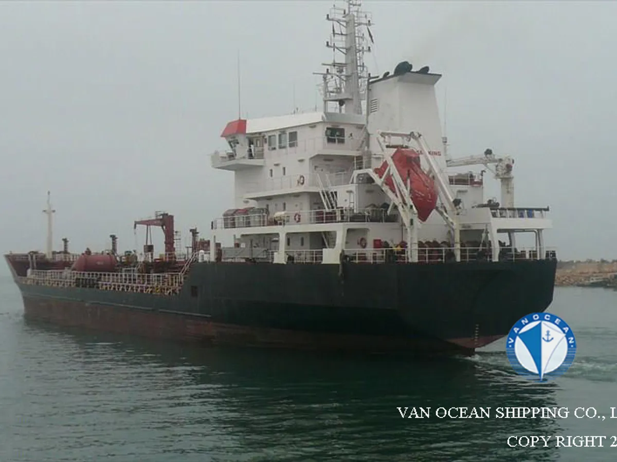 Navio-tanque de óleo/produtos químicos à venda