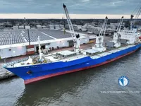 Navio frigorífico à venda
