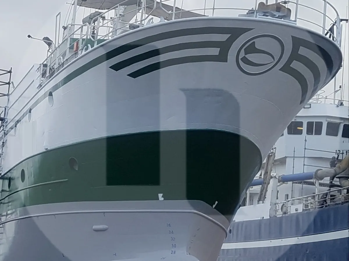 Navio de pesca à venda