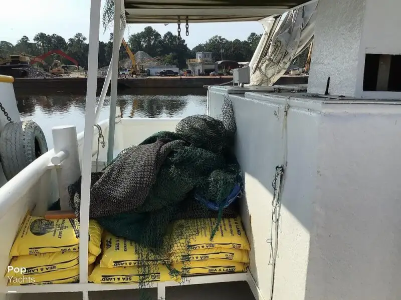 Navio de pesca de arrasto à venda
