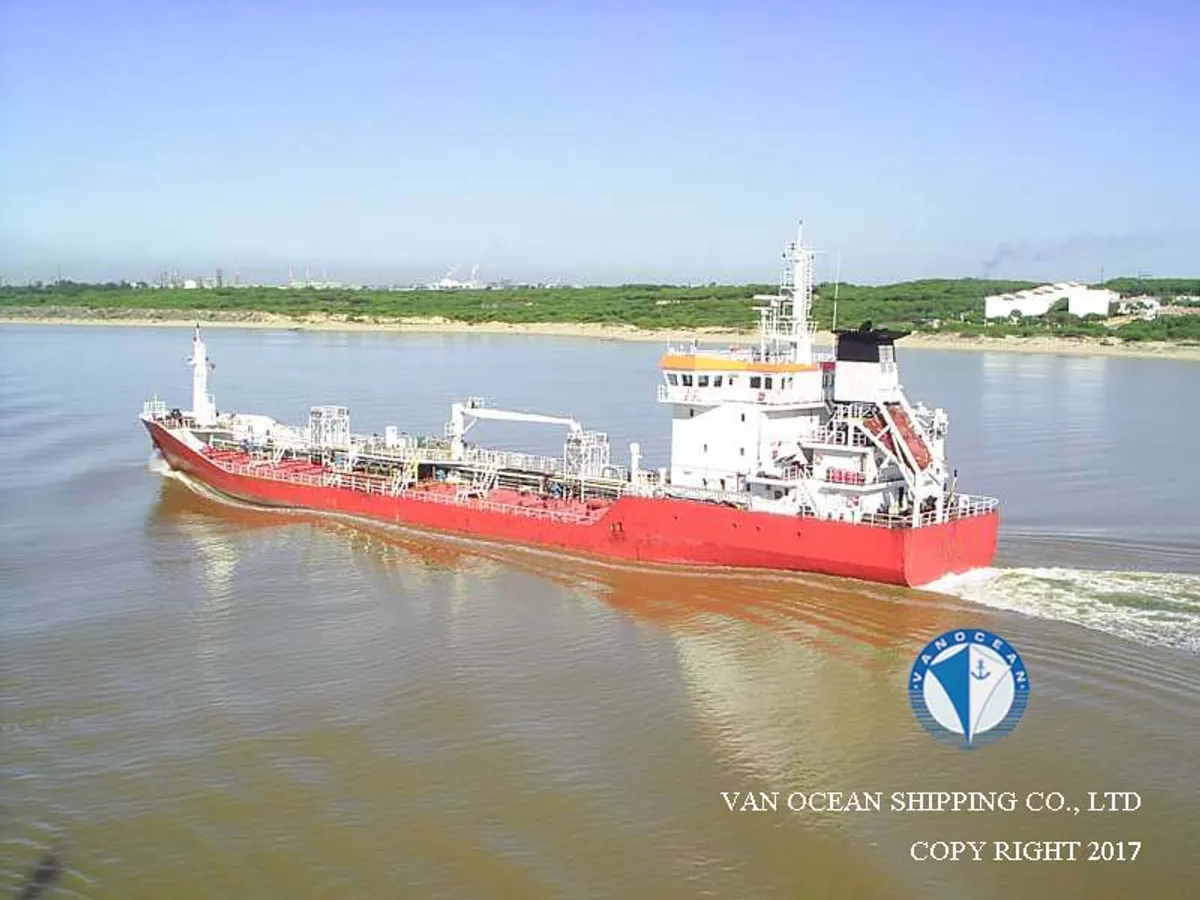Navio-tanque de óleo/produtos químicos à venda
