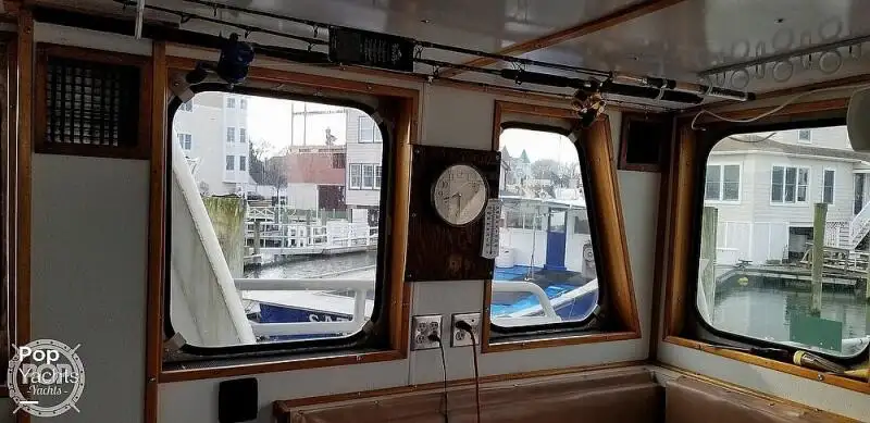 Navio de pesca de arrasto à venda