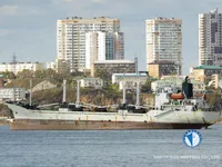 Navio frigorífico à venda