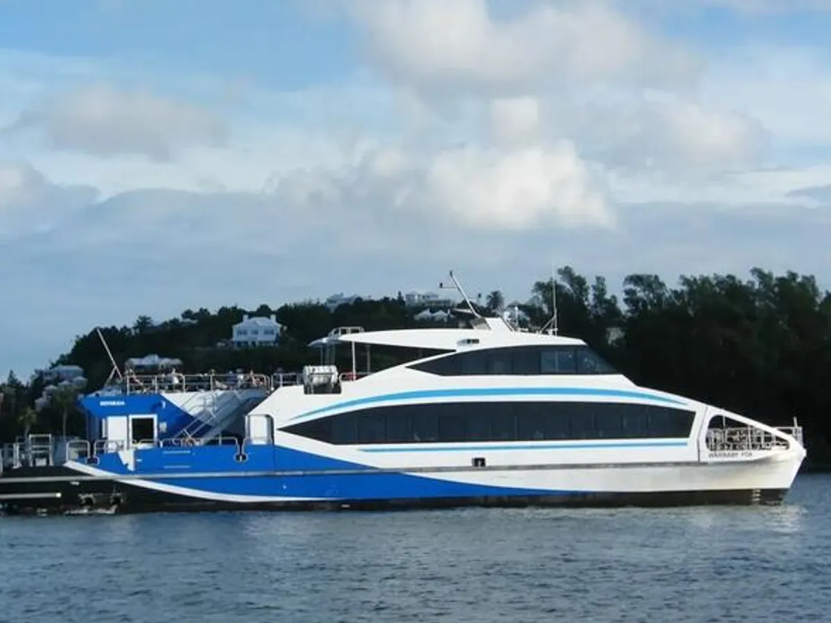 Navio de transporte de passageiros (Ferry) à venda