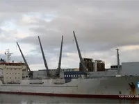 Navio frigorífico à venda