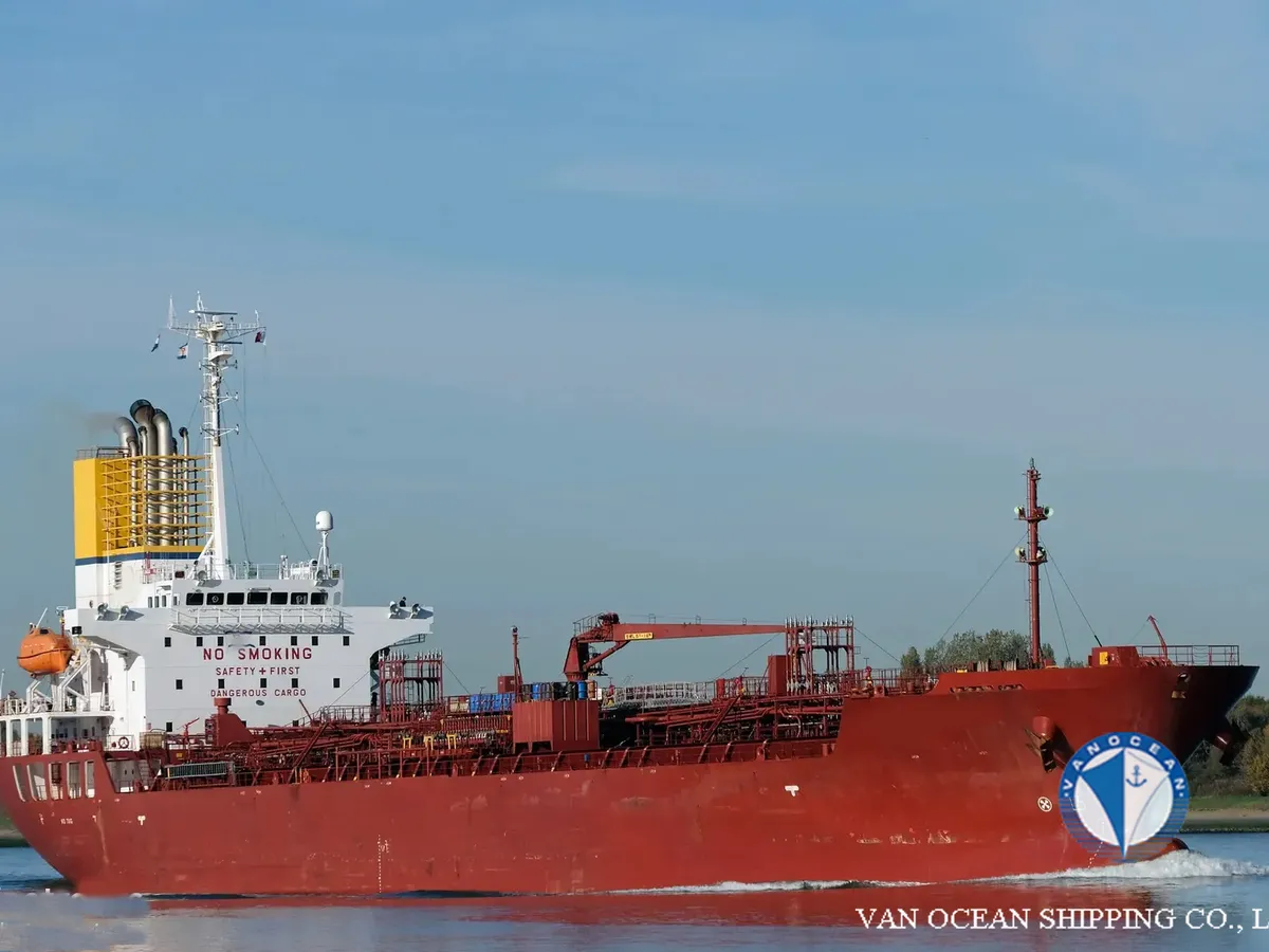 Navio-tanque de óleo/produtos químicos à venda