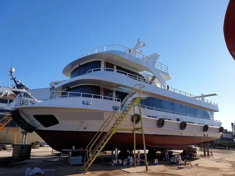 Navio de cruzeiro à venda
