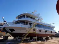 Navio de cruzeiro à venda