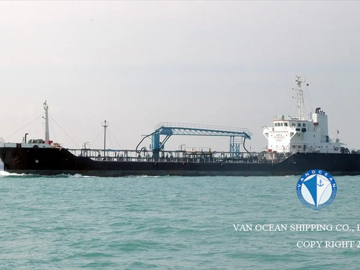 Navio-tanque de óleo/produtos químicos à venda