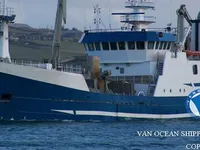 Navio de pesca de arrasto à venda