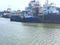 Navio de abastecimento à venda