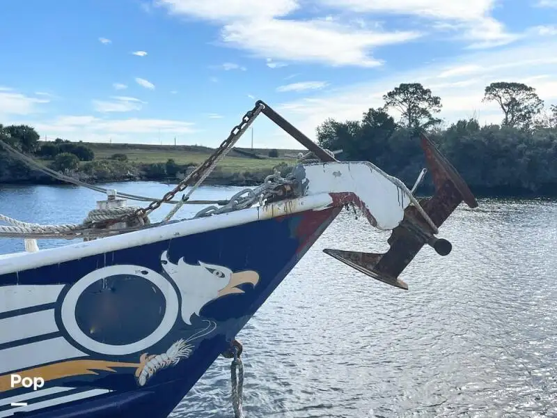 Navio de pesca de arrasto à venda