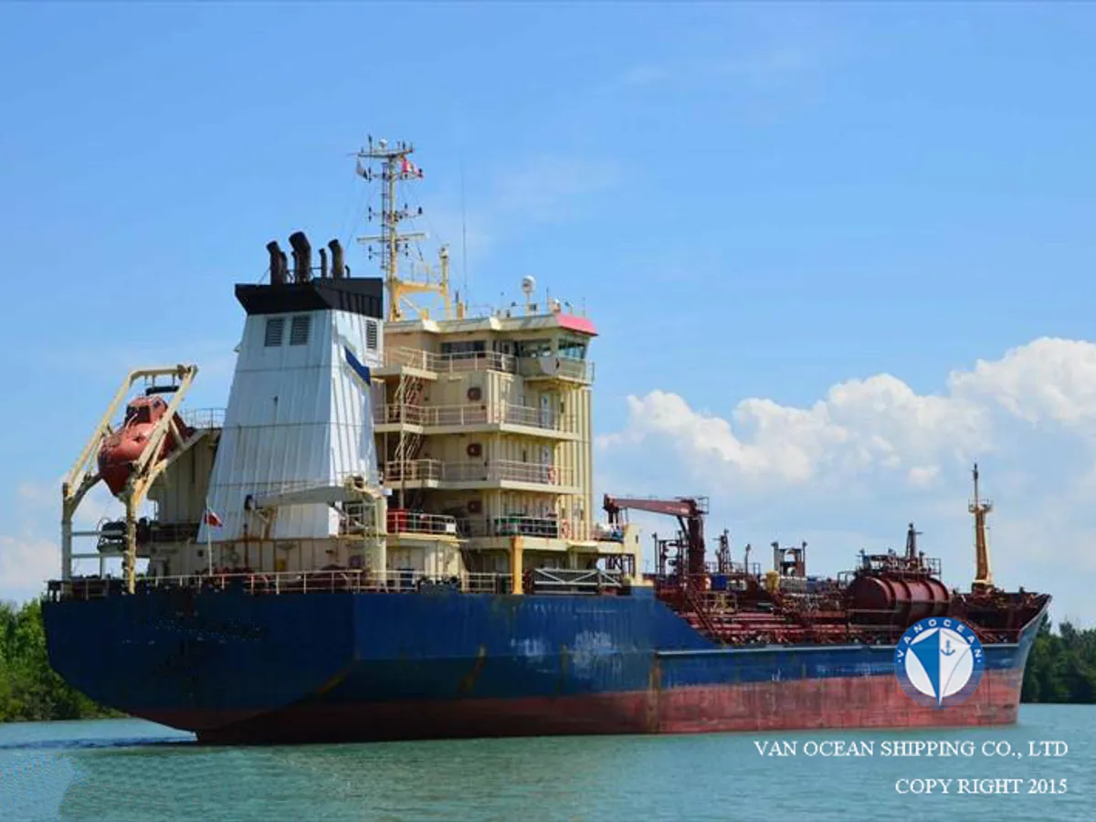 Navio-tanque de óleo/produtos químicos à venda