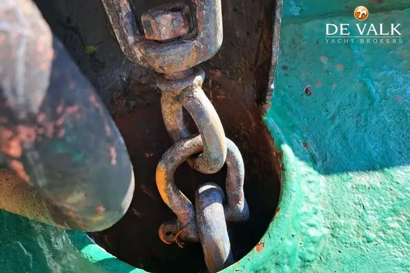 Rebocador à venda
