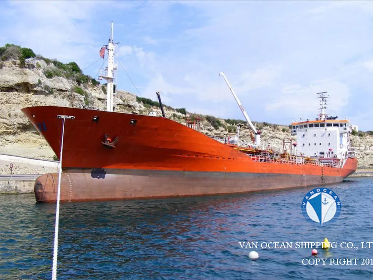 Navio-tanque de óleo/produtos químicos à venda