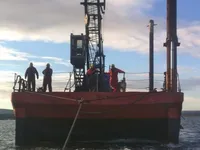 Barcaça à venda