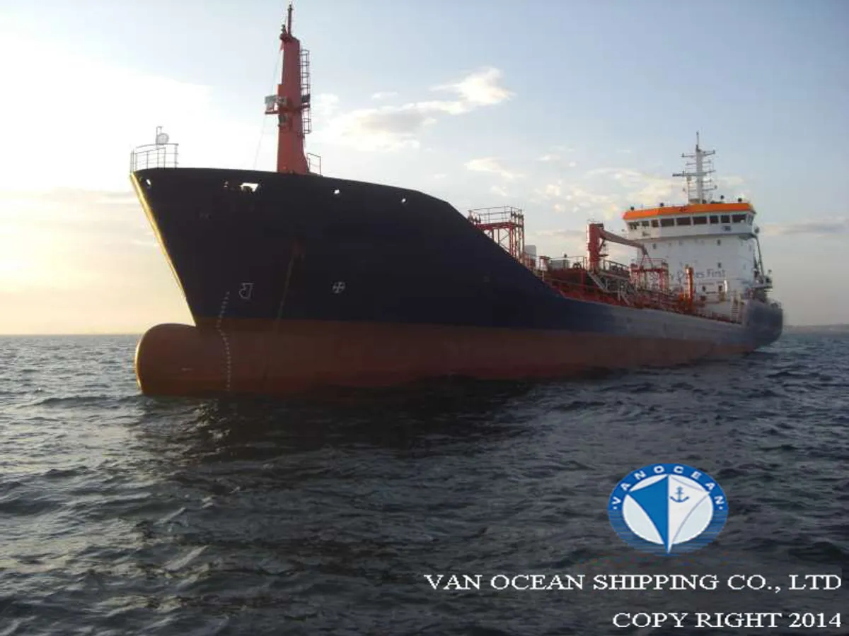 Navio-tanque de óleo/produtos químicos à venda