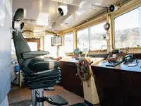 Navio de pesquisa à venda