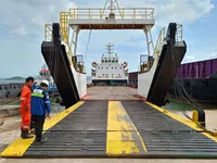 Balsa de desembarque, tanque à venda