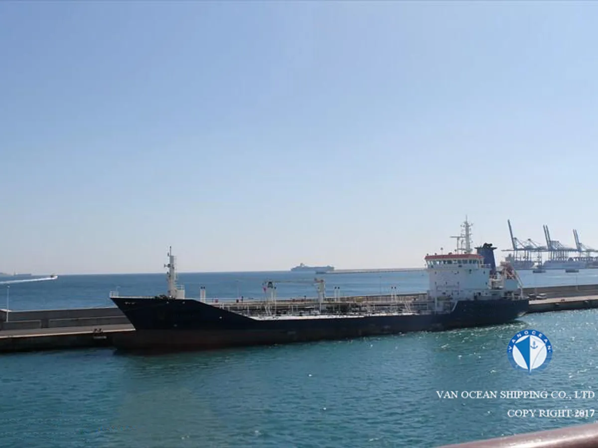 Navio-tanque de óleo/produtos químicos à venda