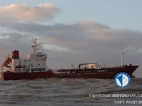 Navio-tanque de óleo/produtos químicos à venda