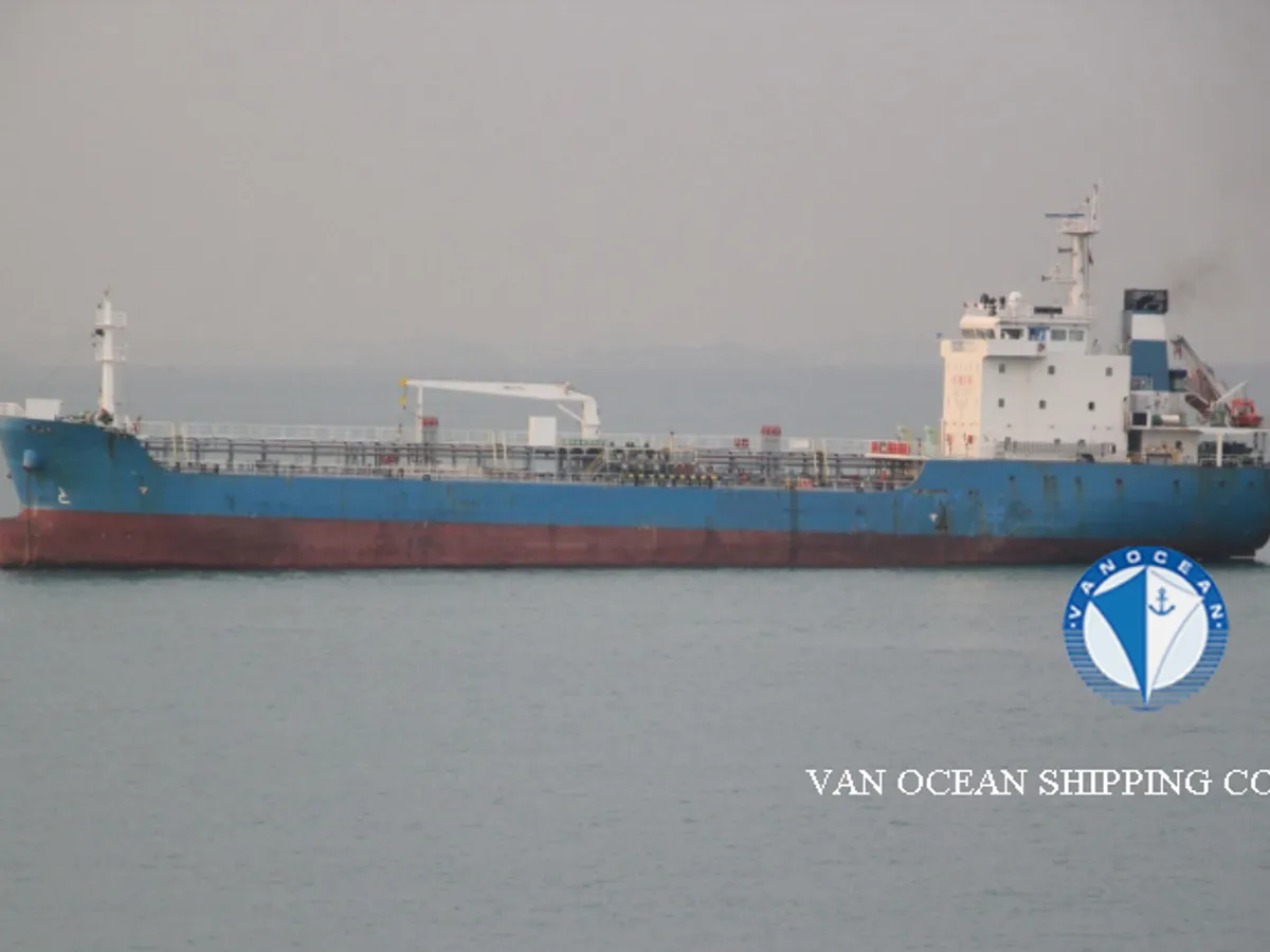 Navio-tanque de óleo/produtos químicos à venda