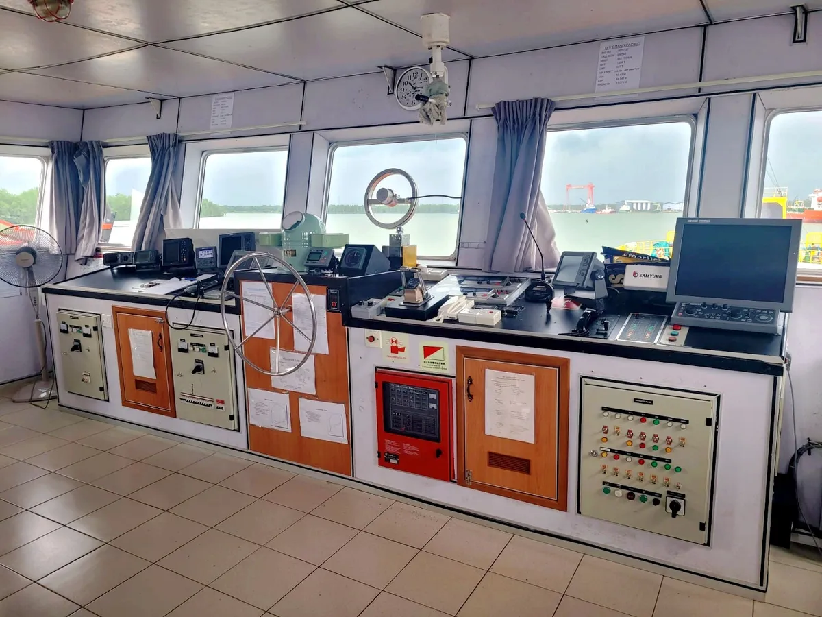 Balsa de desembarque, tanque à venda