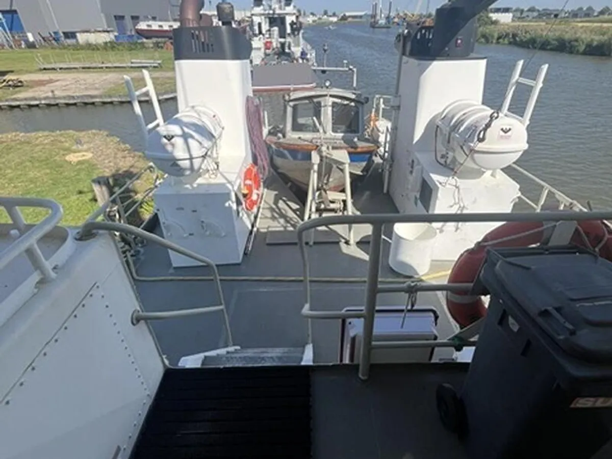 Navio de patrulha à venda
