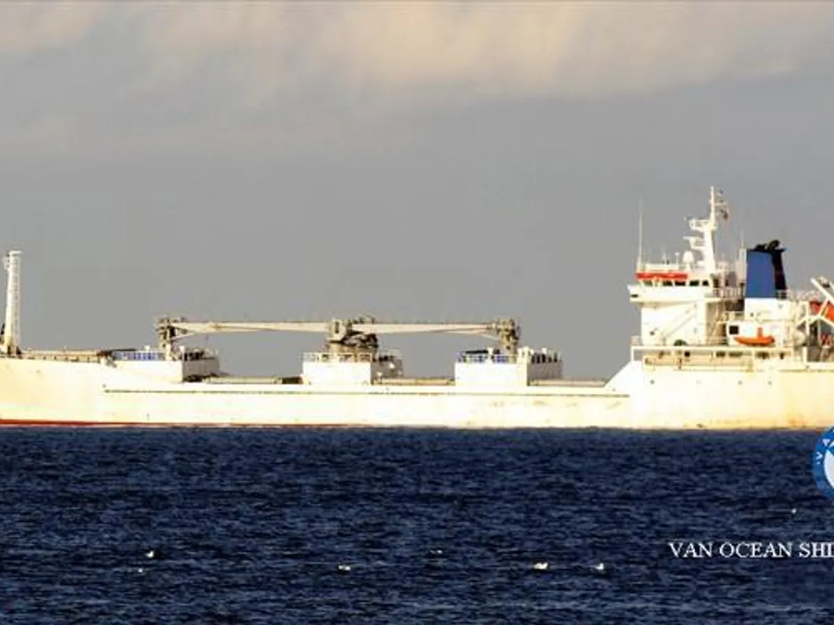 Navio frigorífico à venda