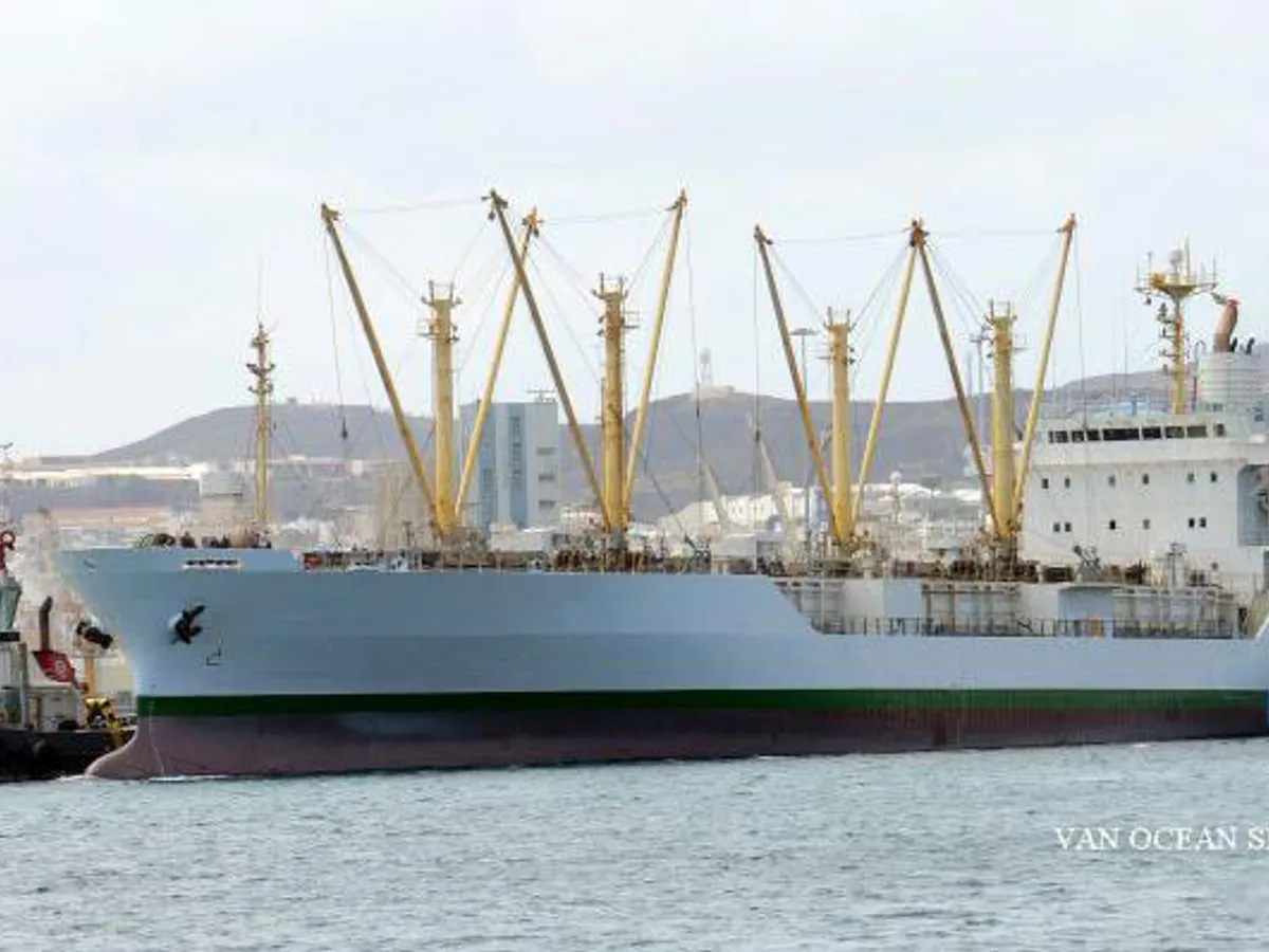 Navio frigorífico à venda