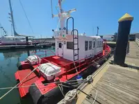 Barco de tripulação à venda