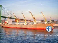Navio frigorífico à venda