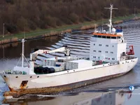 Navio frigorífico à venda
