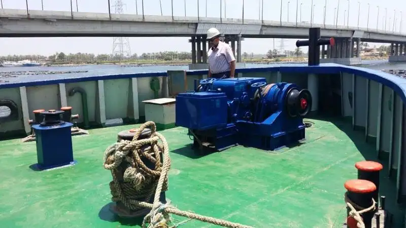 Navio de abastecimento à venda