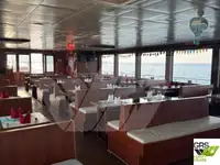 Navio restaurante à venda