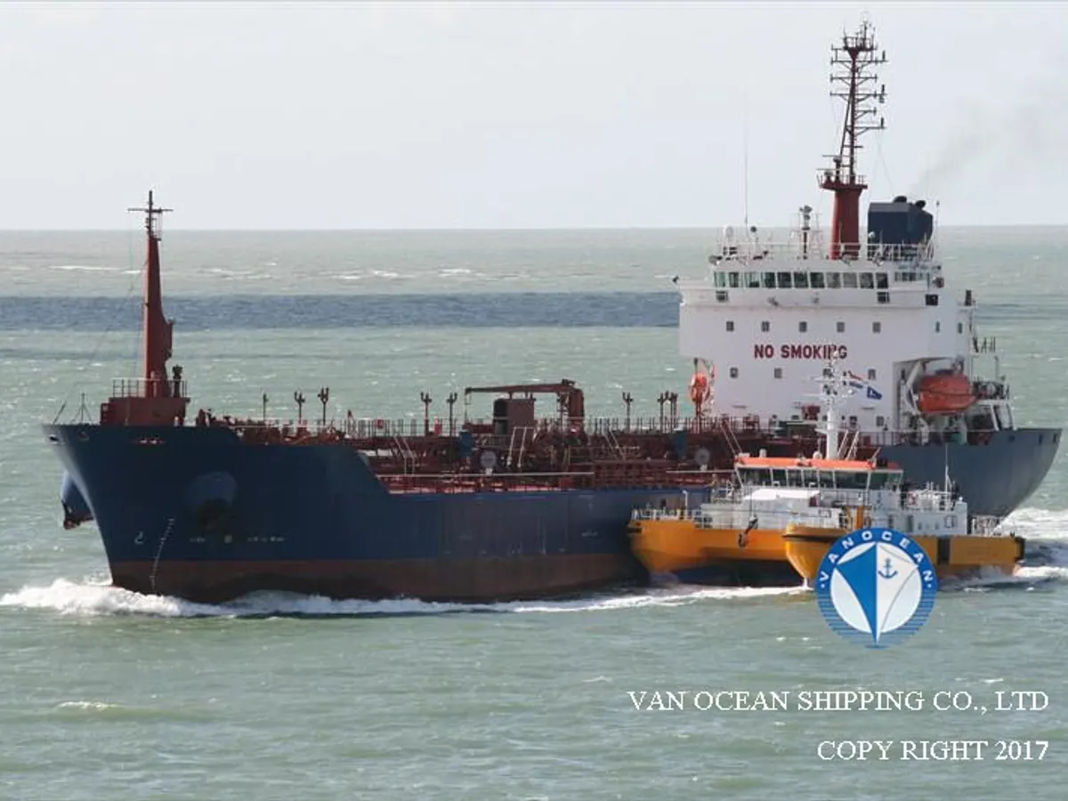 Navio-tanque de óleo/produtos químicos à venda