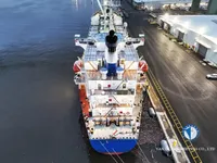 Navio frigorífico à venda