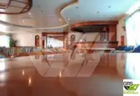 Navio porta-contêineres à venda