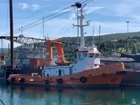 Rebocador à venda