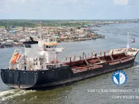 Navio-tanque de óleo/produtos químicos à venda