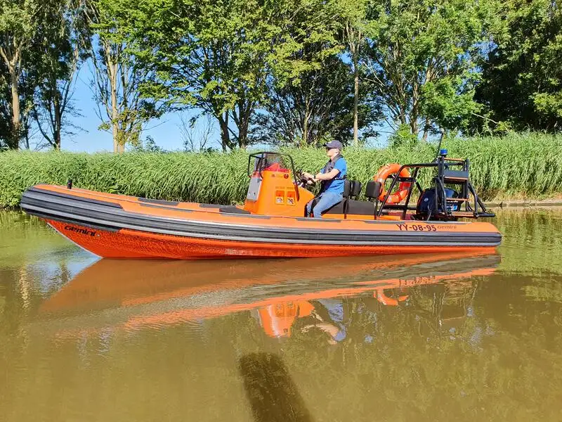 Bote inflável rígido à venda