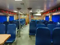 Barco de tripulação à venda