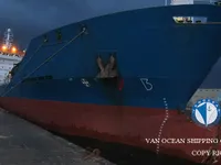 Navio-tanque de óleo/produtos químicos à venda
