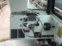 Barco de tripulação à venda